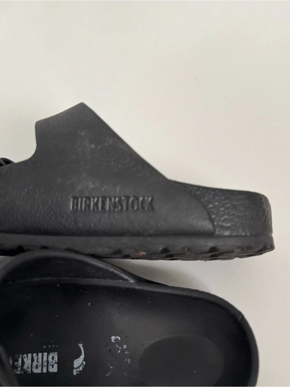 Birkenstock black sandals toddler 9